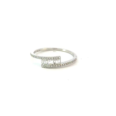 14K White Gold 0.22 cttw Diamond Ring