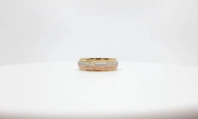 Tracking - 10K 3 Tone Wedding Band Fancy Pattern