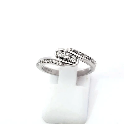 10K White Gold 0.20 cttw Diamond Ring
