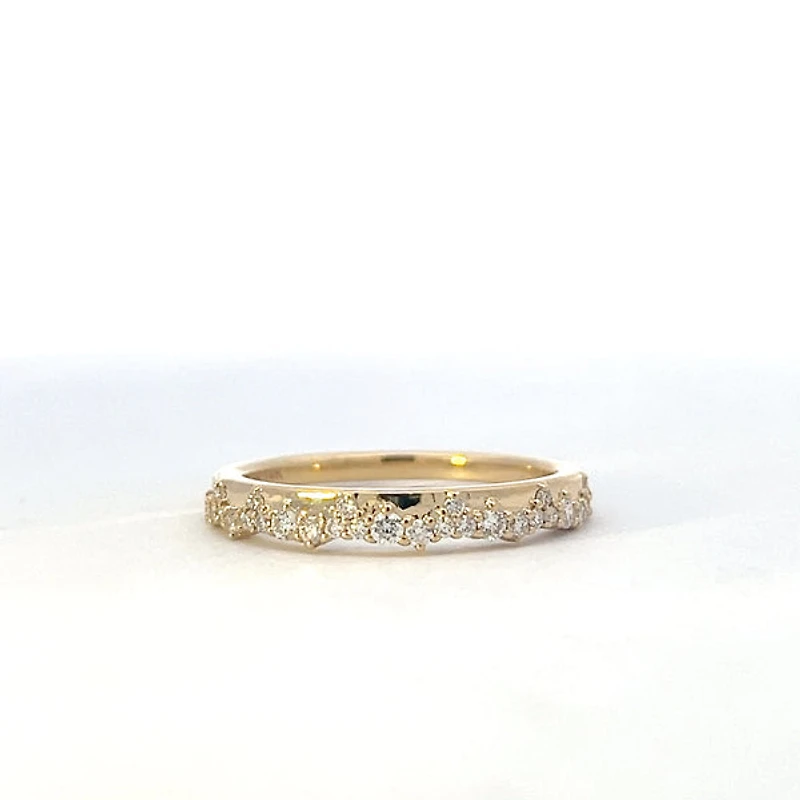 10K Yellow Gold 0.27cttw Diamond Wedding Band - 4 / yellow gold