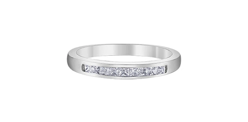 14K White Gold 0.25cttw Princess Cut Diamond Ring - /