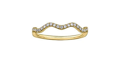 10K Yellow Gold 0.15cttw Diamond Ring - /
