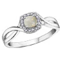 10K White Gold Opal and Diamond Ring - 4.5