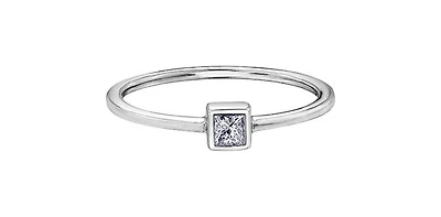 10K White Gold 0.10cttw Princess Cut Diamond Ring - 4
