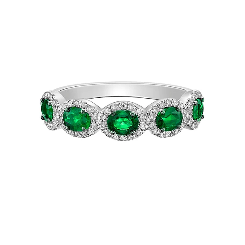14K Gold Prong-set Emerald ring with Diamond Halo