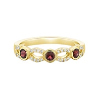 10K Yellow Gold Garnet & Diamond band - 4.5