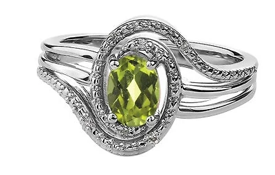 925 Sterling Silver Peridot & Diamond Ring - 4.5
