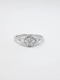 Diamond Engagement Ring - / 4.5