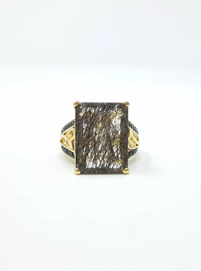 Tourmalinated Quartz and Black Diamond Ring - 4.5