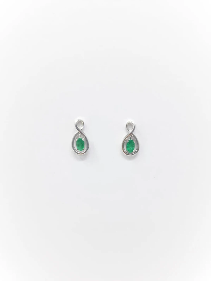 10K White Gold Oval Cut Emerald Stud Earrings