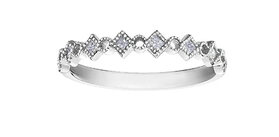 10K White Gold 0.14cttw Princess Cut Diamond Ring, size 6.5