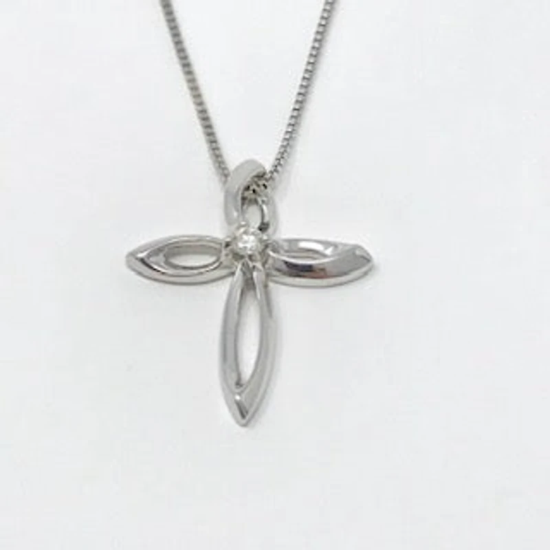 Silver Canadian Diamond Pendant
