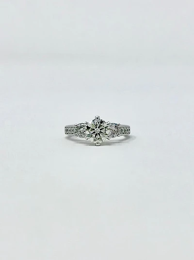 Diamond Engagement Ring - Gold / 4.5