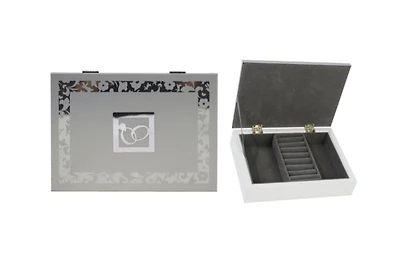 Jewellery Box with Ring Motif