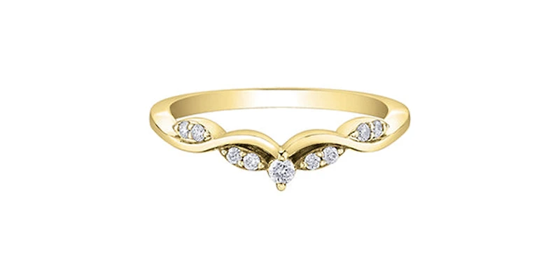 10K Yellow Gold 0.11cttw Round Brilliant Cut Diamond Ring, Size 6.5
