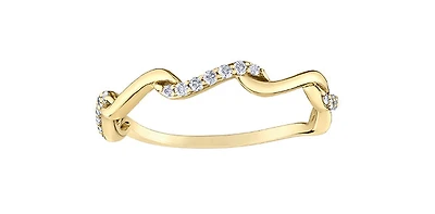 10K Yellow Gold 0.14cttw Diamond Ring, size 6.5