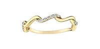 10K Yellow Gold 0.14cttw Diamond Ring, size 6.5