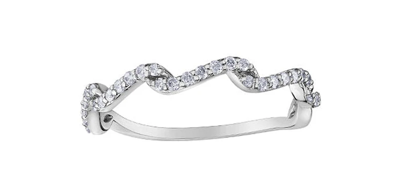 10K White Gold 0.22cttw Diamond Ring / Band, size 6.5