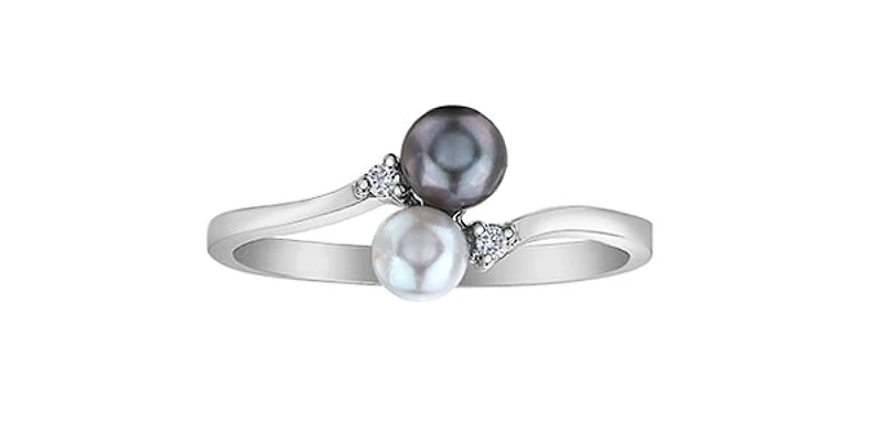 10K White Gold Diamond and Pearl Ring - 4.5
