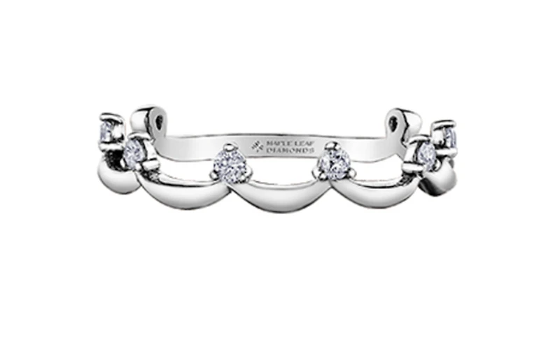14K White Gold 0.15cttw Scalloped Canadian Diamond Band, 6.5
