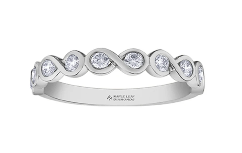 14K White Gold 0.40cttw Canadian Diamond Band, 6.5