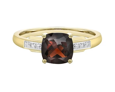 10K Yellow Gold 7mm Cushion Cut Garnet and 0.051cttw Diamond Ring - 4.5