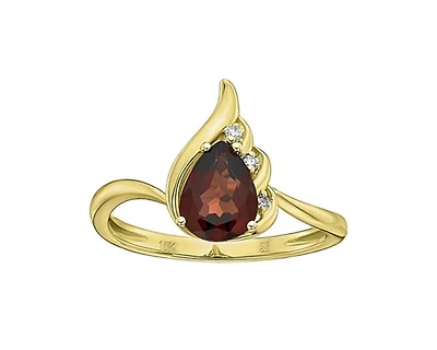 10K Yellow Gold 8x6mm Pear Cut Garnet and 0.019cttw Diamond Ring - Size 7