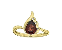 10K Yellow Gold 8x6mm Pear Cut Garnet and 0.019cttw Diamond Ring - Size 7