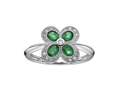 10K White Gold 4x3mm Pear Cut Emerald and 0.06cttw Diamond Halo Ring - Size 7