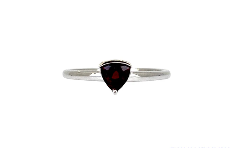 10K White Gold 0.50cttw Genuine Garnet Ring, size 6.5