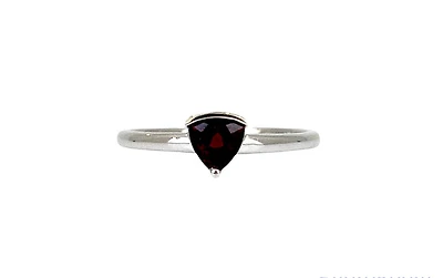 10K White Gold 0.50cttw Genuine Garnet Ring, size 6.5