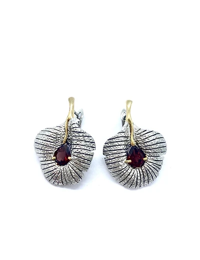 Silver Garnet Earring