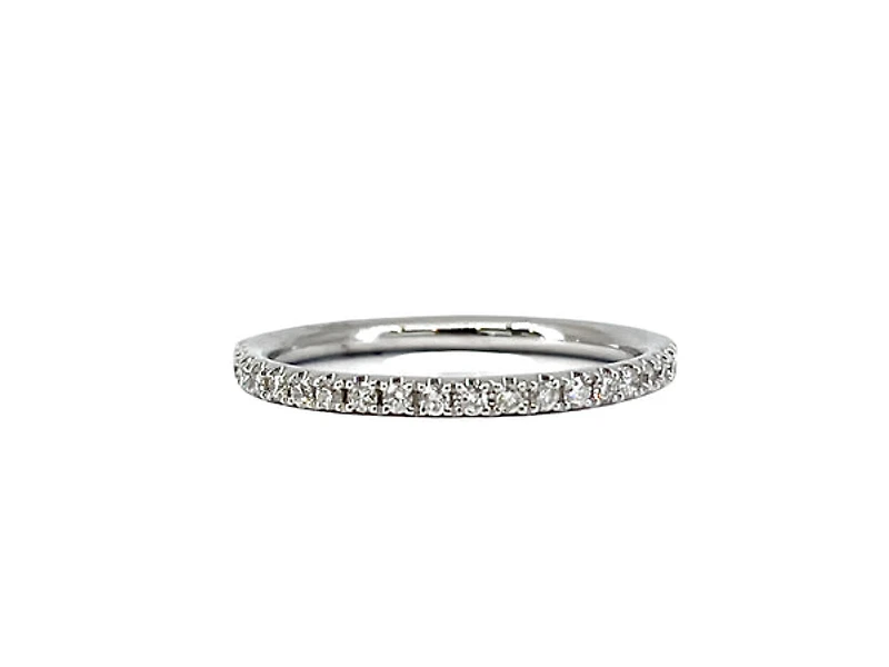 Platinum 0.25cttw Diamond Wedding Band, size 7