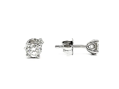 14K White Gold 0.15cttw Round Cut Canadian Diamond Stud Earrings
