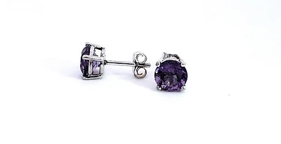 14K White Gold Amethyst Stud Earring