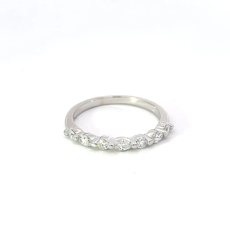 14K White Gold 0.40cttw Diamond Ring - size 6.5