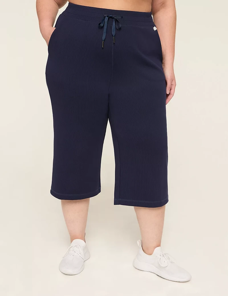 LIVI Ribbed Journey Capri Relaxed Straight Pant