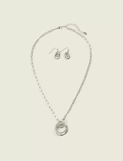 Silver Interlock Pendant Necklace &