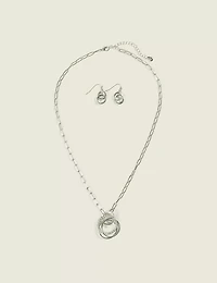 Silver Interlock Pendant Necklace &