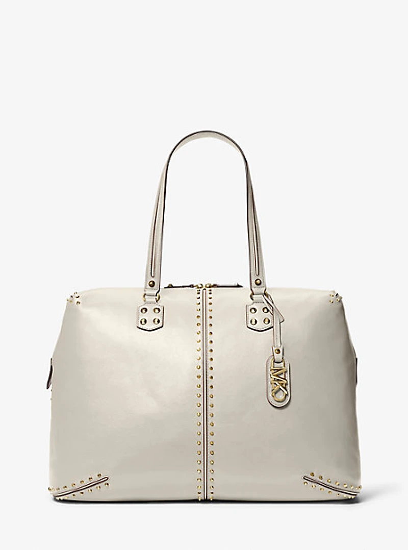 Très grand sac de fin de semaine Astor en cuir clouté
