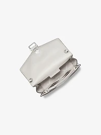 Pochette Penelope de taille moyenne en faux cuir métallisé