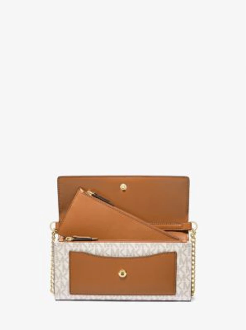 Jet Set Medium Logo 2-in-1 Convertible Crossbody Bag
