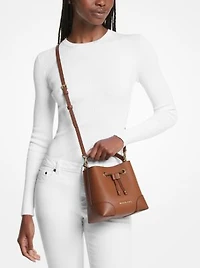 Petit sac seau Mercer en cuir grainé