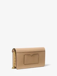 Petit sac enveloppe à bandoulière en cuir Saffiano