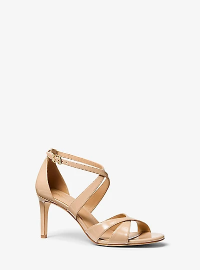 Sandale Kinsley en faux cuir verni