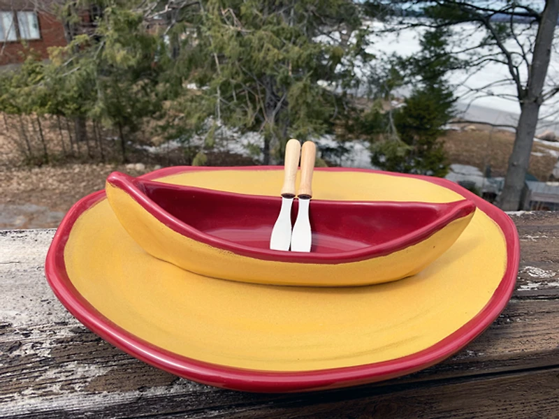 Canoe On A Lake Dip Set - Red & Gold