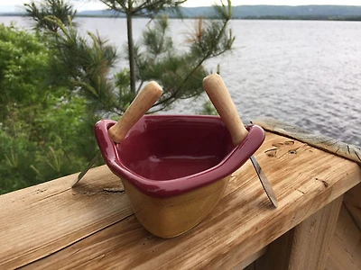 Rowboat Dip Pot - Red and Gold