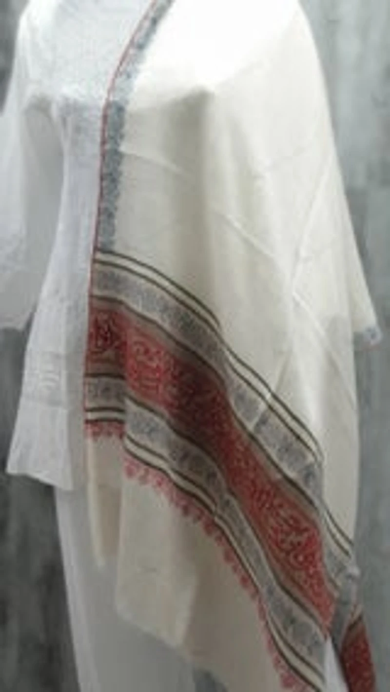 Pure Pashmina Stole Sozni Hand Embroidered calligraphy (ONE OF A KIND) Active