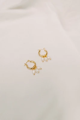 FRESHWATER PEARL HOOPS