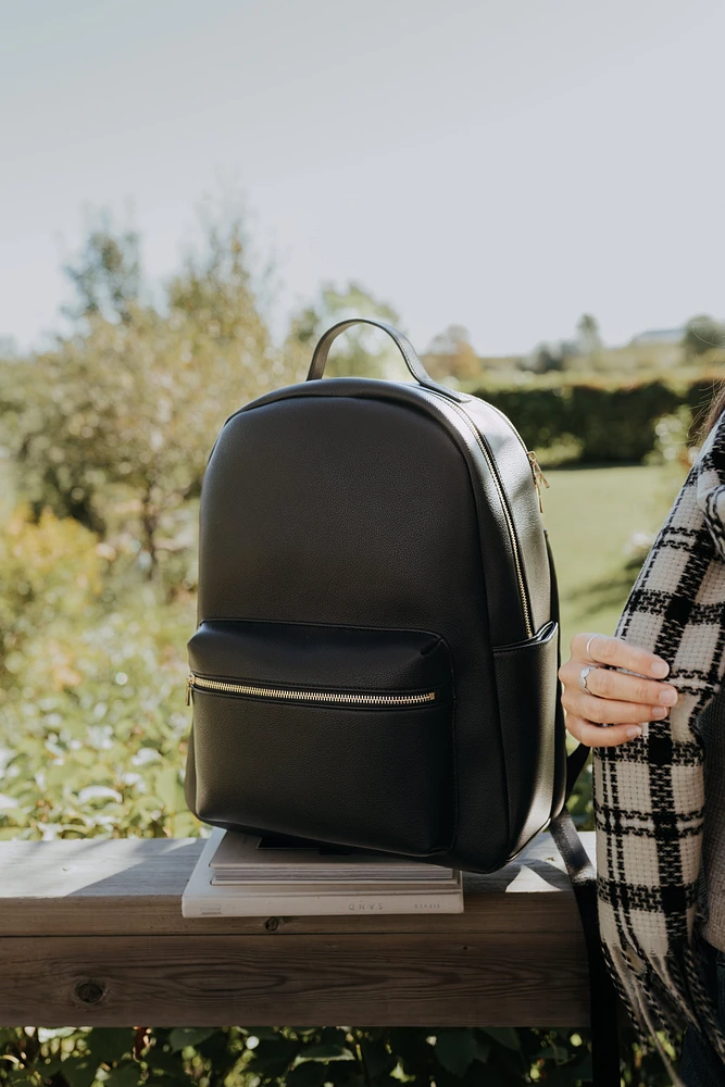 CLASSIC BACKPACK